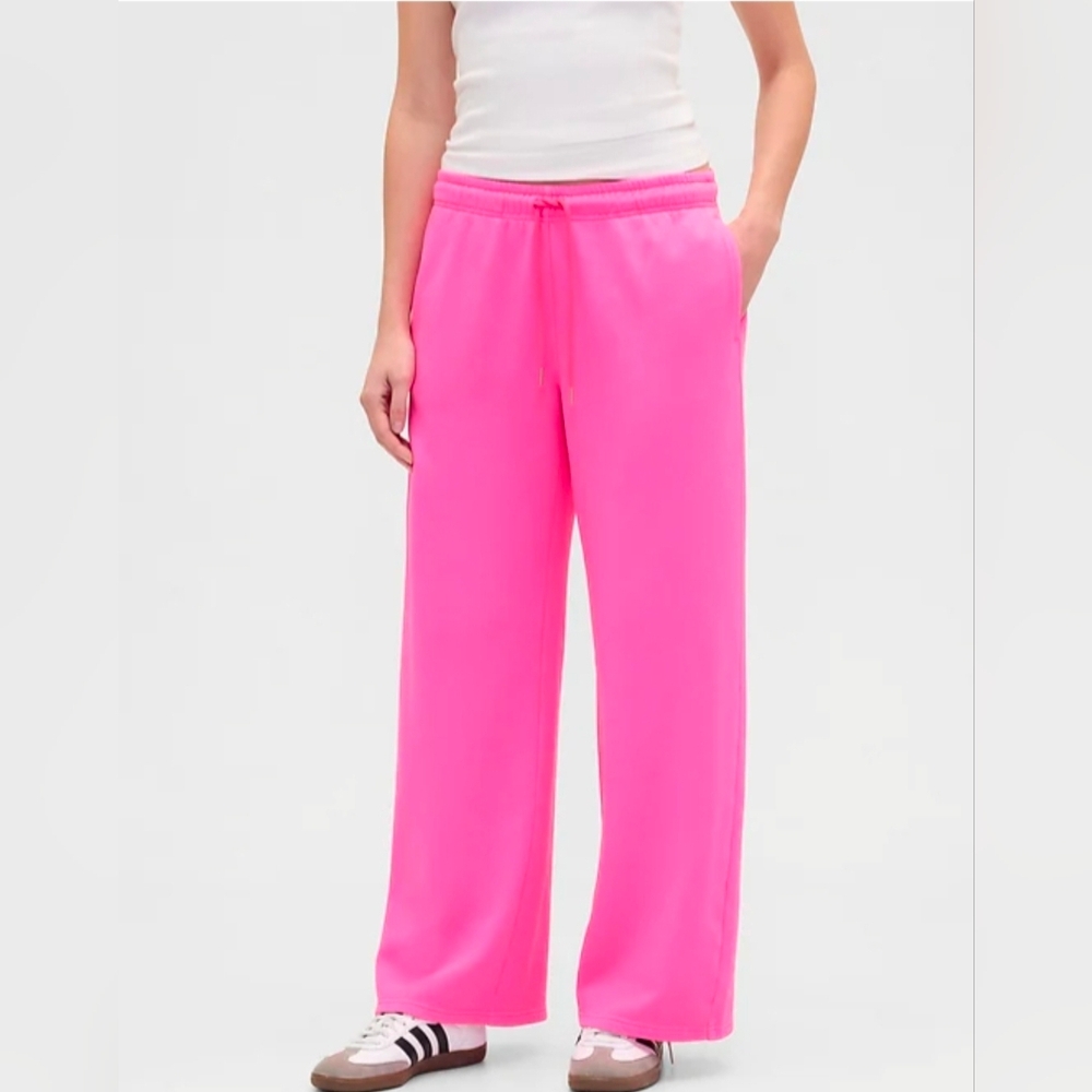 GAP Relaxed Straightleg Sweatpant